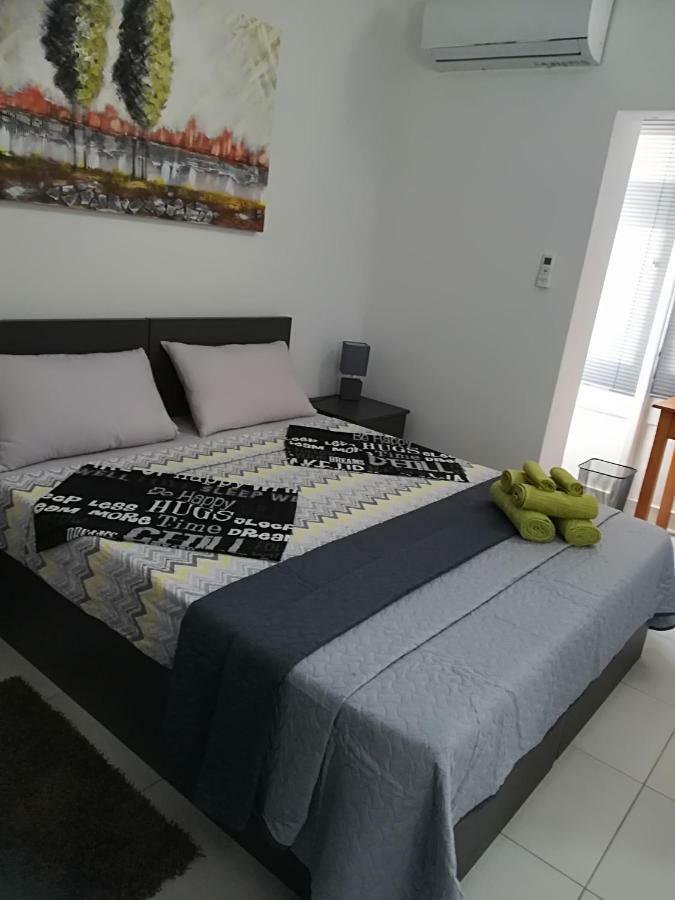 Luxury Apartment Close To Seafront 斯利马 外观 照片